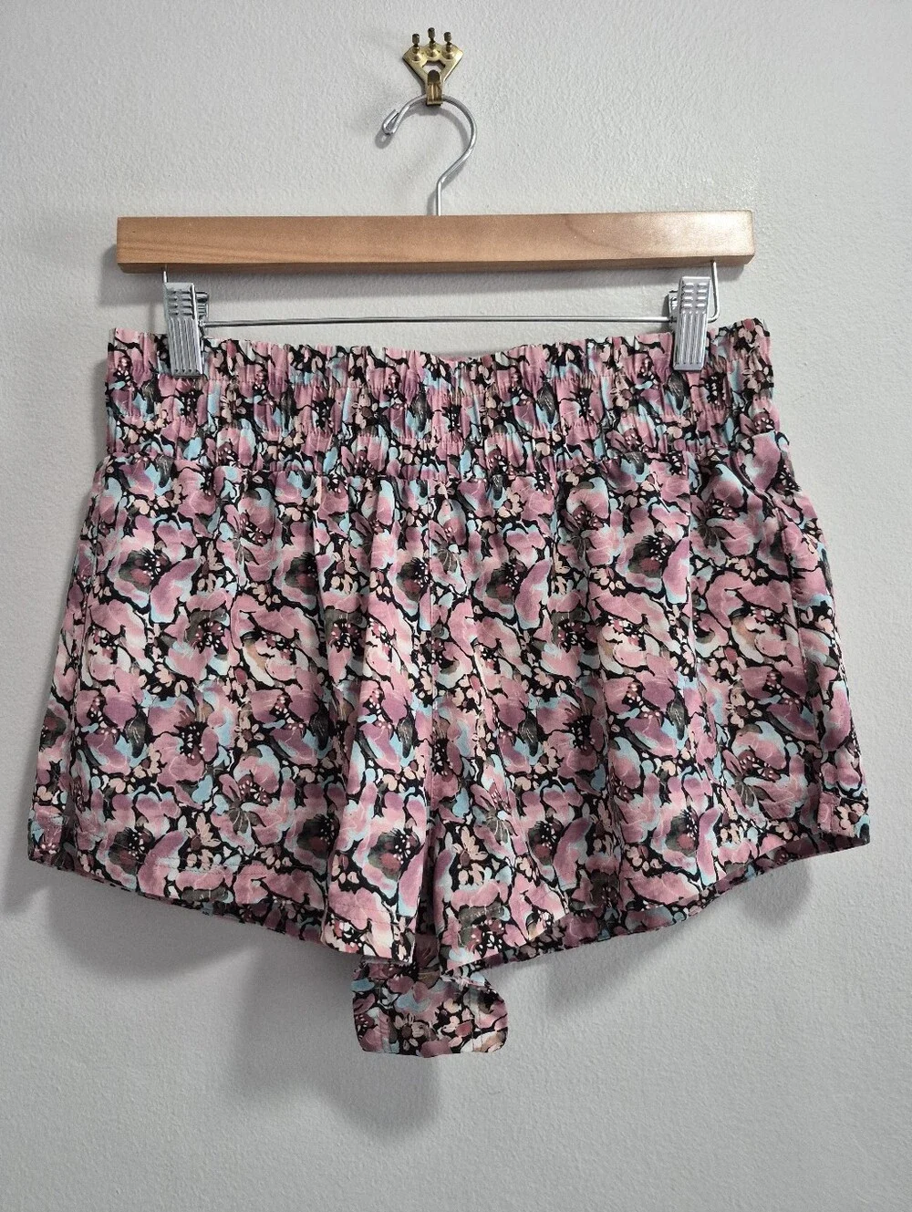 Varley Kallin Floral Athletic Running Shorts Lined 1.5